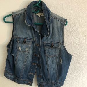 Sleeveless Jean Jacket